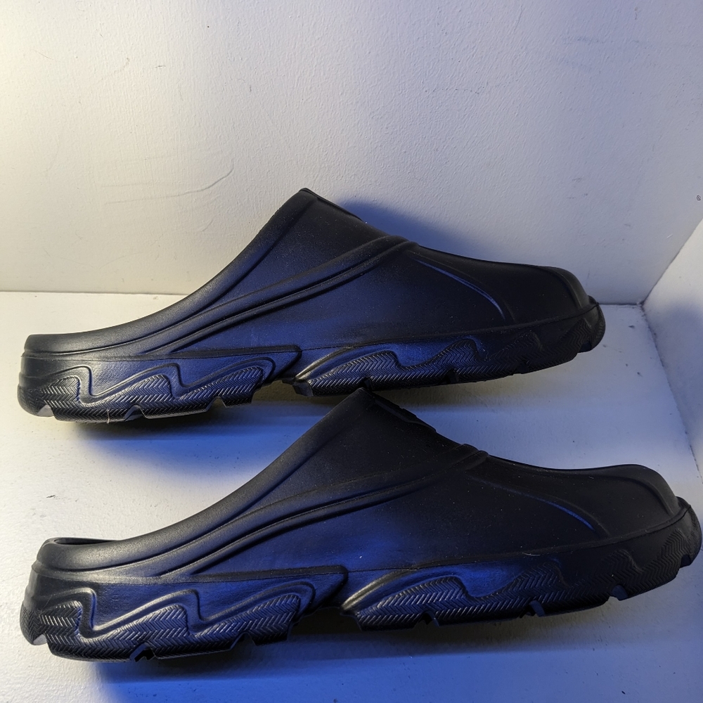 Bass Outdoor Field Slides Clogs. NEW. Never worn. Mens/Women's. - Picture 4 of 8
